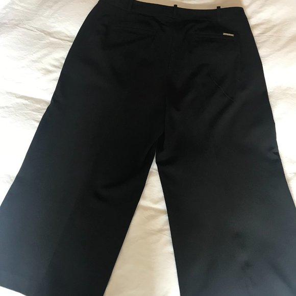 Michael Kors Capri Pants - Picture 2 of 5